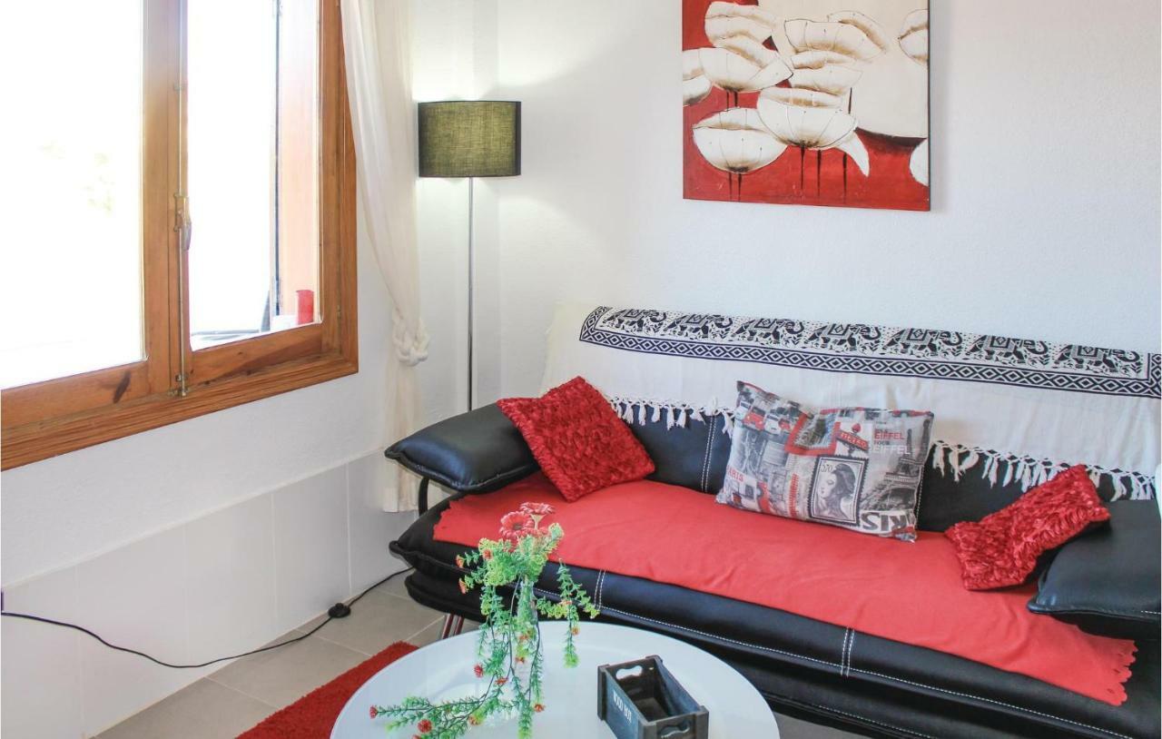 1 Bedroom Gorgeous Apartment In 罗雅勒斯 外观 照片